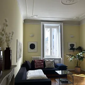  Apartamento Sant'ambrogio With Charme