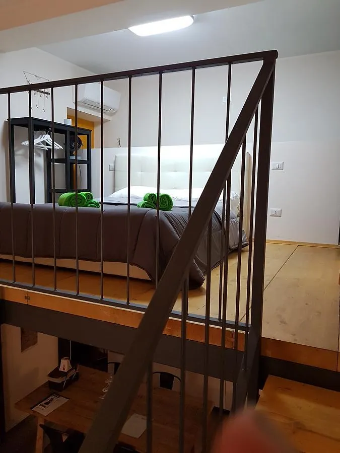 Domus Navigli Apartamento Milão